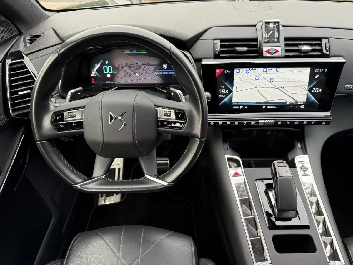 E-Tense Rivoli Aut. SOH 91% | PHEV 225pk | Leer | Navi & CarPlay | Camera