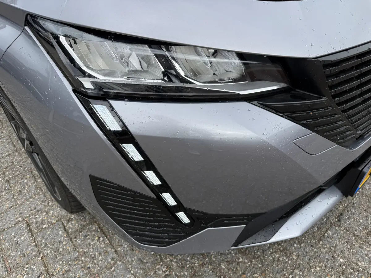 1.6 HYbrid 180 Pack Business Aut., SOH 97% | 18inch GT-line | Trekhaak | Navi & CarPlay