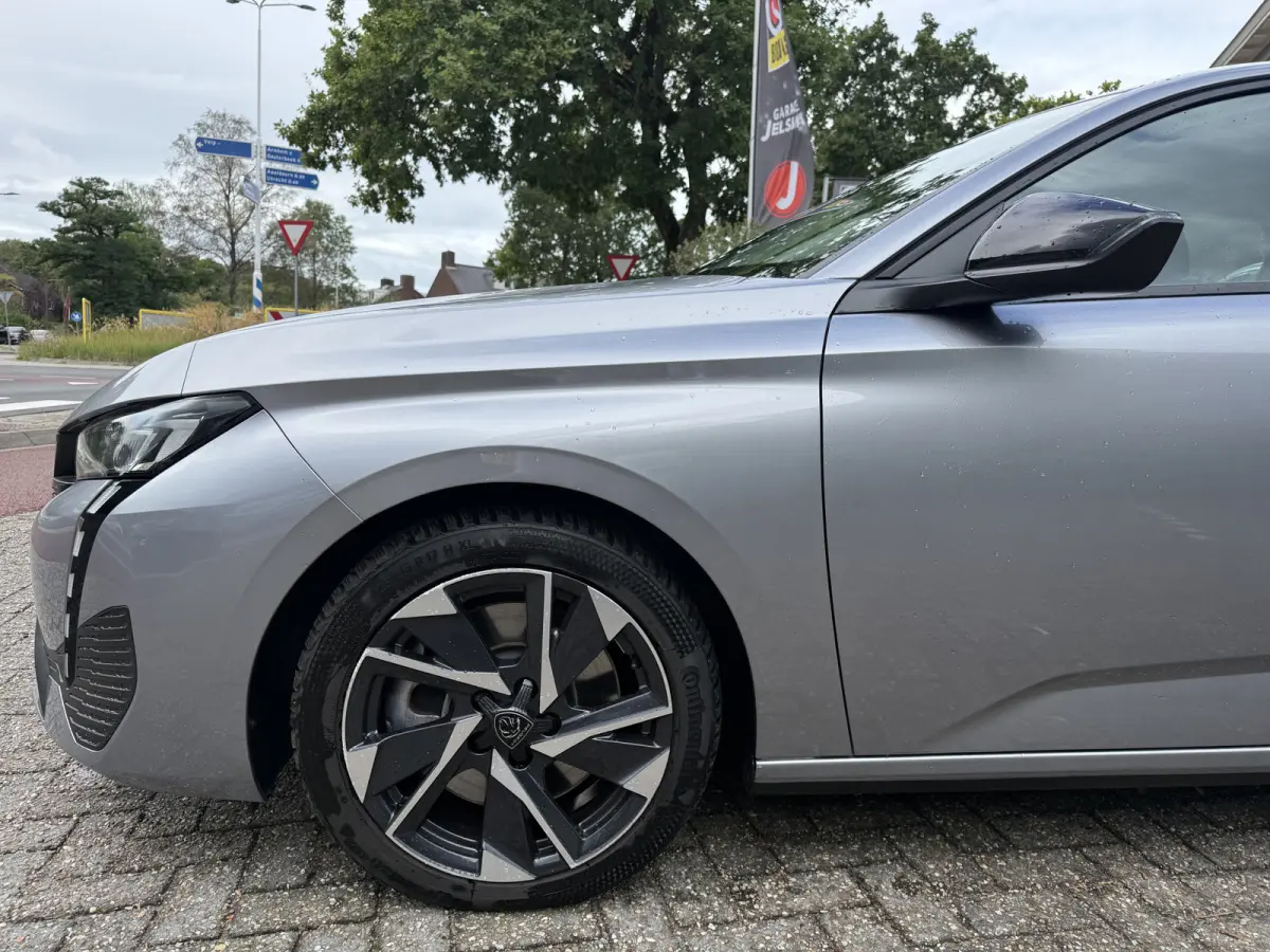 1.6 HYbrid 180 Pack Business Aut., SOH 97% | 18inch GT-line | Trekhaak | Navi & CarPlay