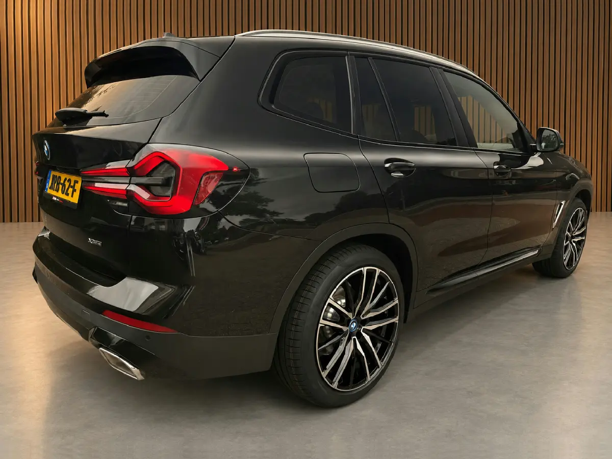 xDrive30e B.E.+ SOH 96% | Camera | Sport-pack | Navi & CarPlay