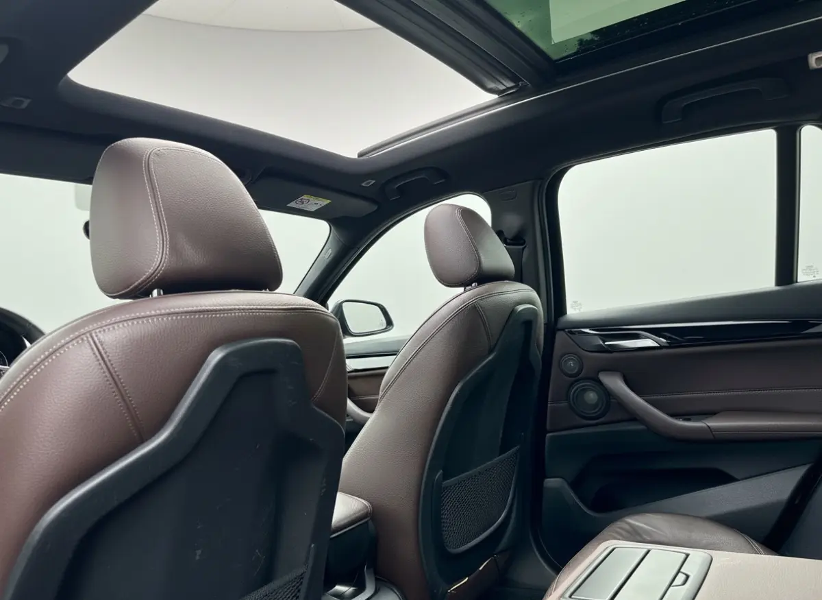 sDrive20i 192pk Executive, M Sport | Pano | CarPlay | Hud