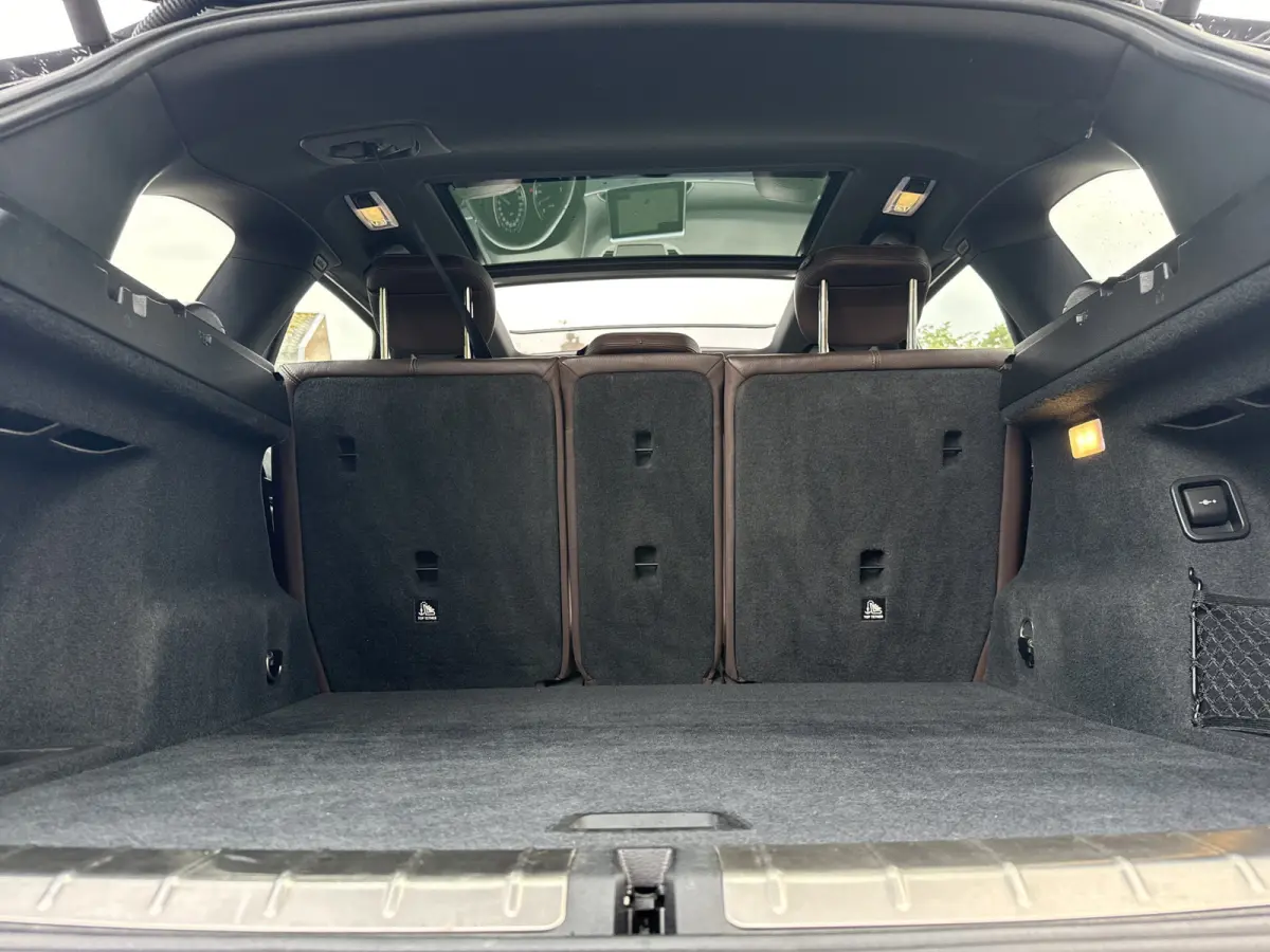 sDrive20i 192pk Executive, M Sport | Pano | CarPlay | Hud