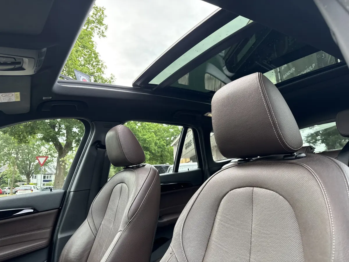 sDrive20i 192pk Executive, M Sport | Pano | CarPlay | Hud