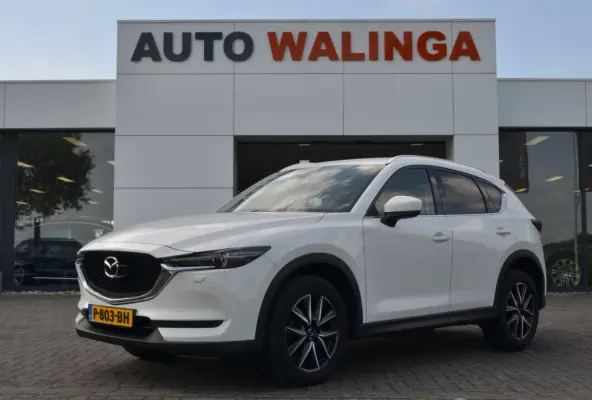 2.0 4WD Nieuw model! | Achteruitrijcamera | Head Up | Dodehoeksensor | Stuur en stoelverwarming |