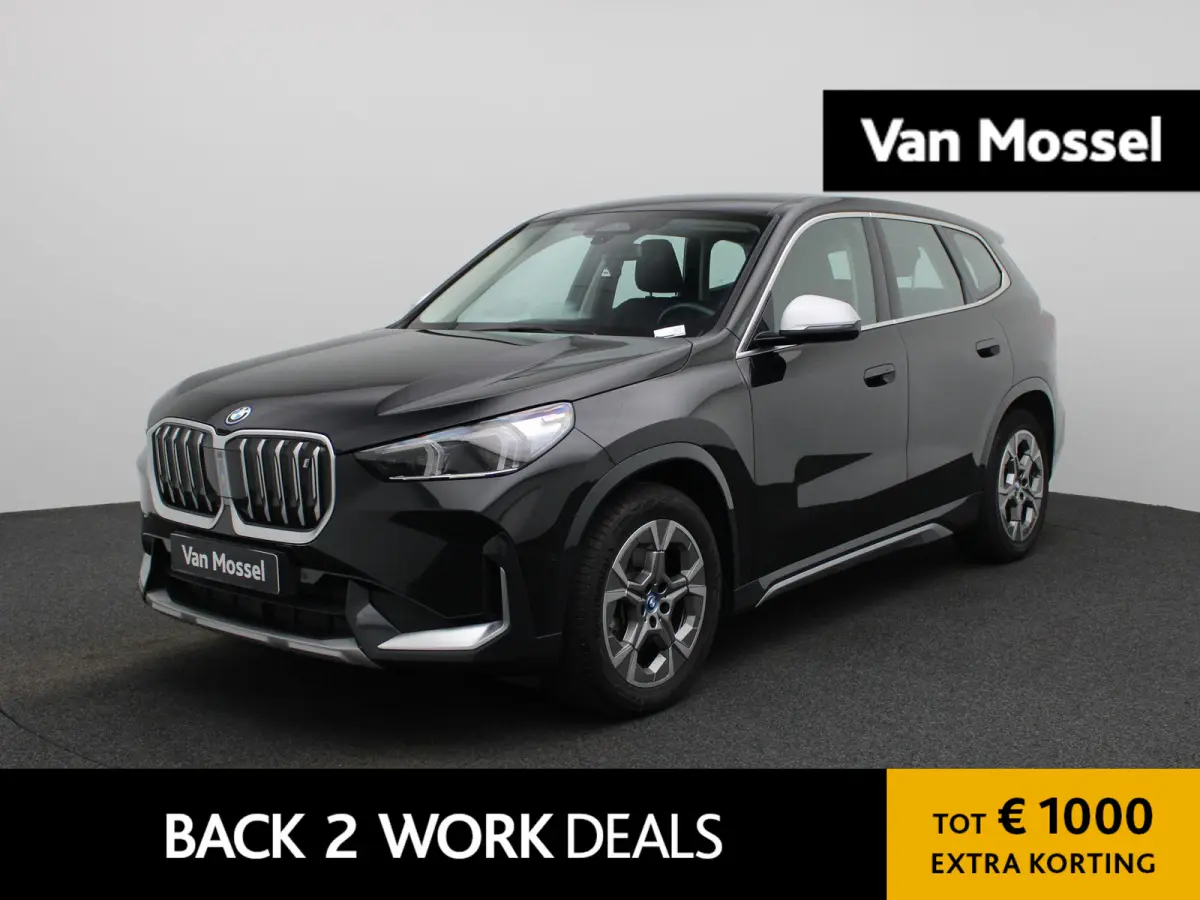 xDrive30 (200kW) | Climate Control | Stoelverwarming | Parkeersensoren | Achteruitrijcamera | Lichtmetalen Velgen |
