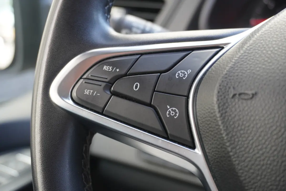 2.0 dCi L2 EURO 6 - Airco - Cruise - Carkit - €23.950,- Excl.