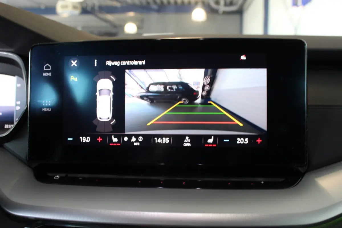 1.5 e-TSI Sport Business Carplay | Stoelverw. | Cruise | LED | Sportstoelen | Sfeerverl. | 18" LMV | PDC V+A