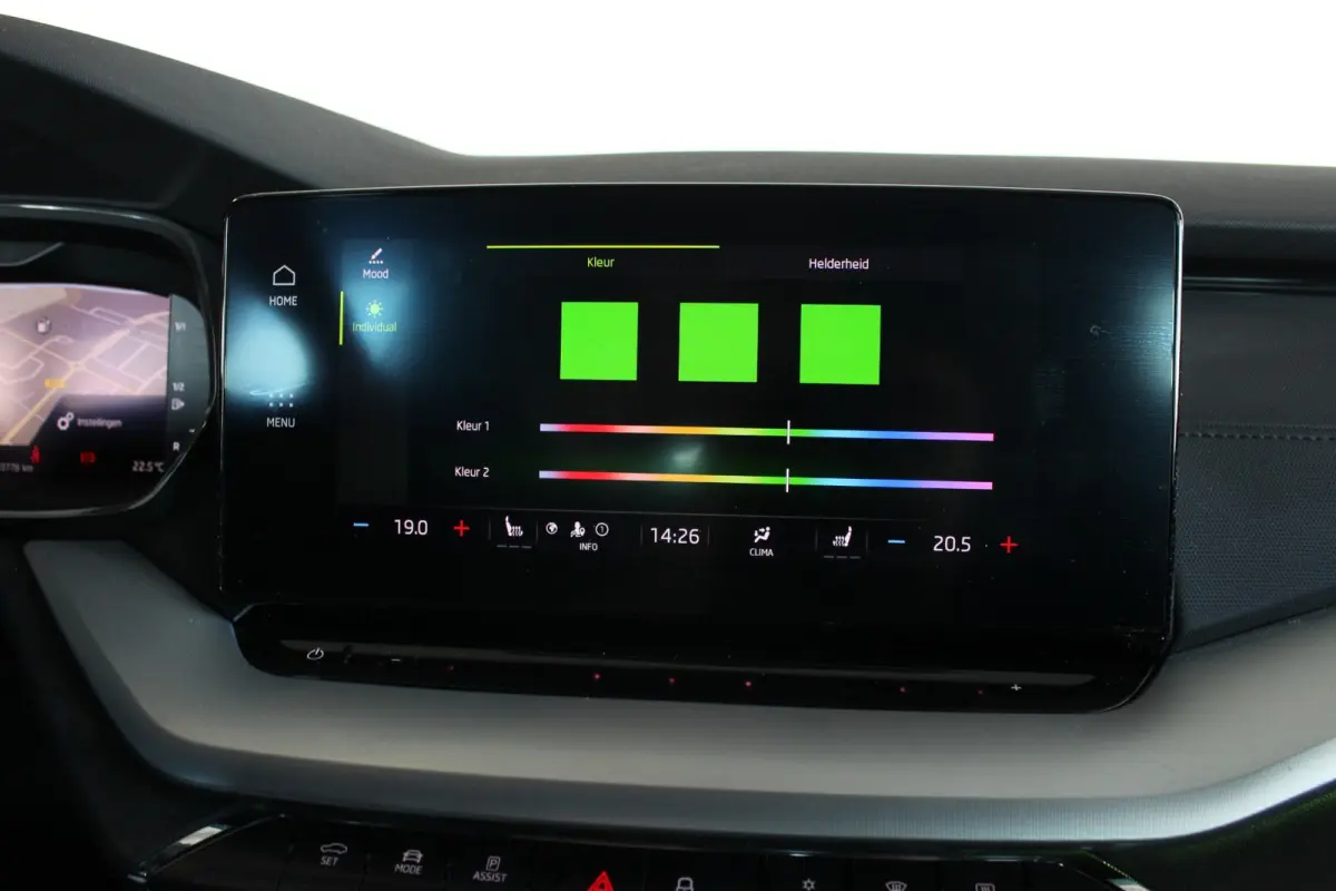 1.5 e-TSI Sport Business Carplay | Stoelverw. | Cruise | LED | Sportstoelen | Sfeerverl. | 18" LMV | PDC V+A