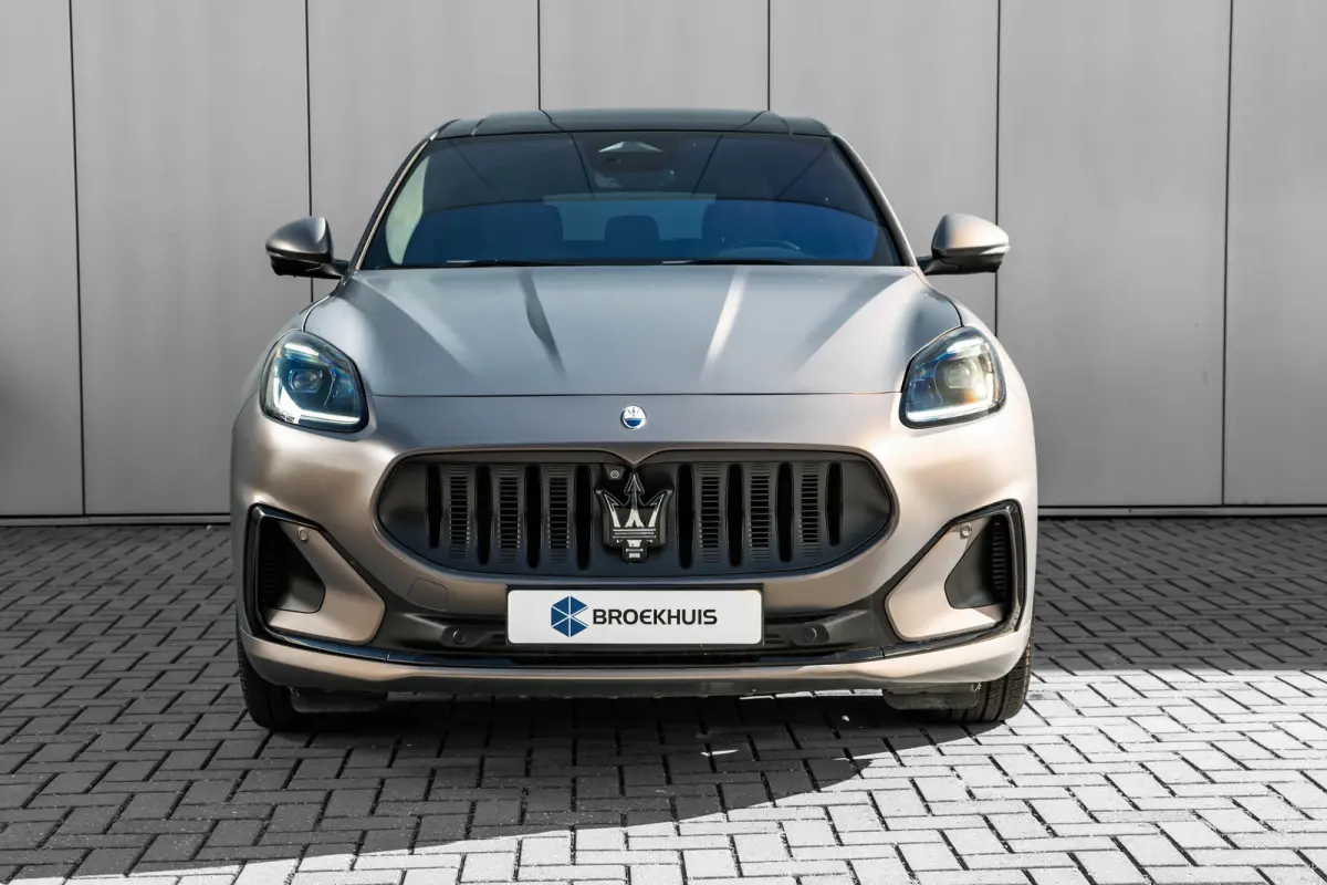 AWD Folgore 105kWh l Luchtvering l 360 gr Camera l High End Sound l Panoramadak l Stoelverkoeling l 20" Lm-velgen l