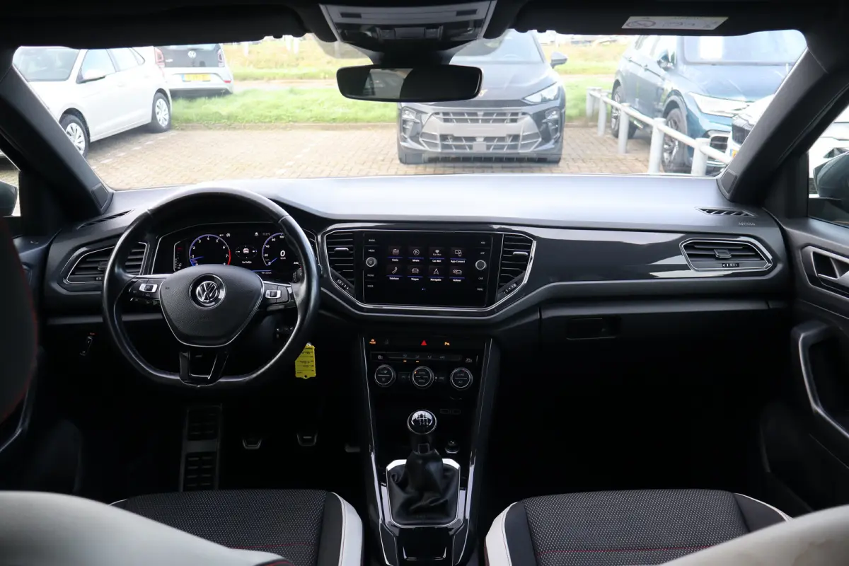 1.5 TSI Sport 150PK | Bandenspanningscontrolesysteem | Cruise control adaptief | Parkeersensor voor en achter