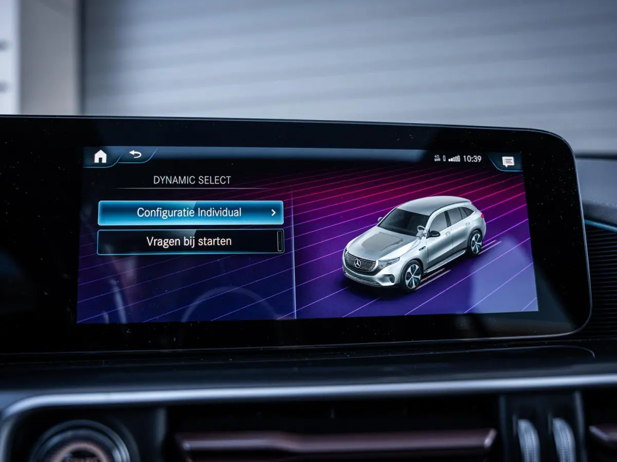 400 4MATIC Premium Plus 80 kWh ///AMG - Burmester l Pano l Laser Shield
