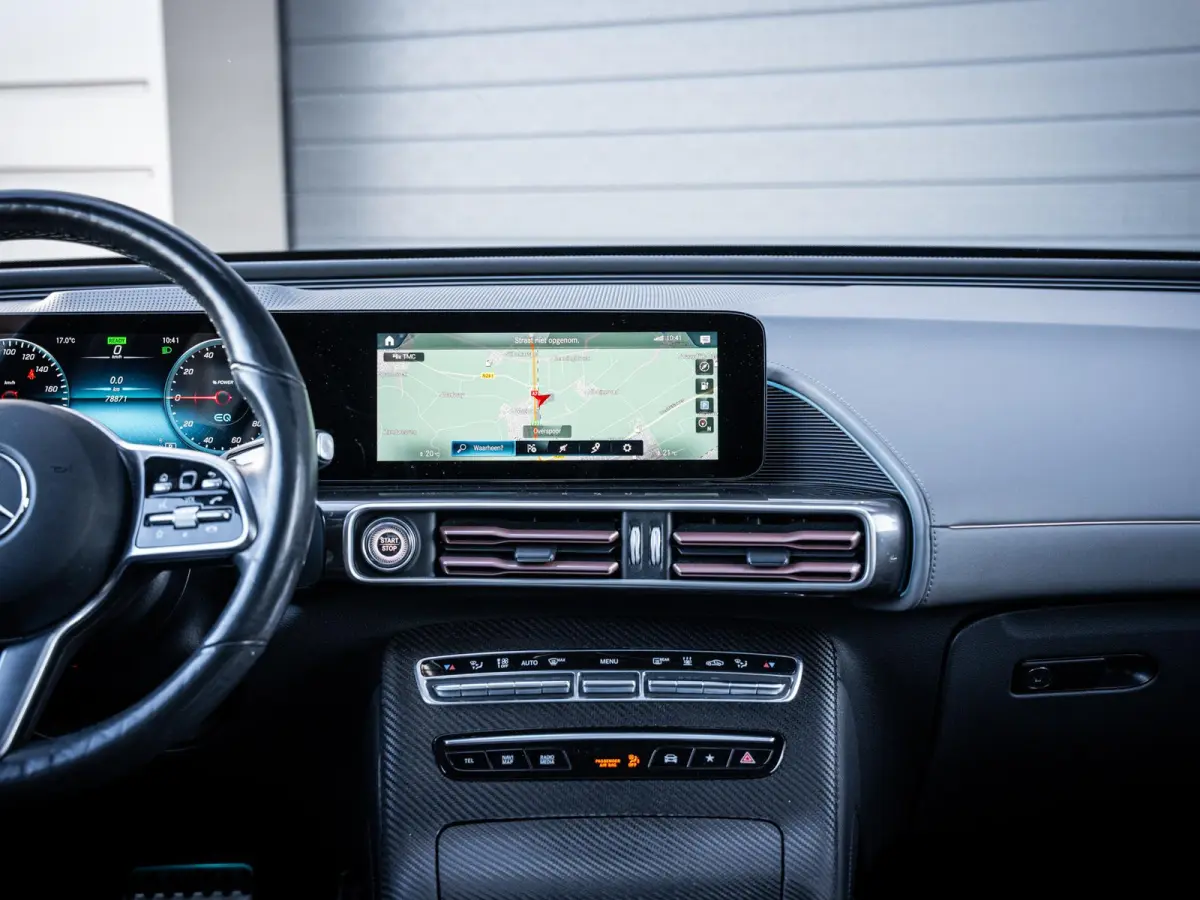 400 4MATIC Premium Plus 80 kWh ///AMG - Burmester l Pano l Laser Shield