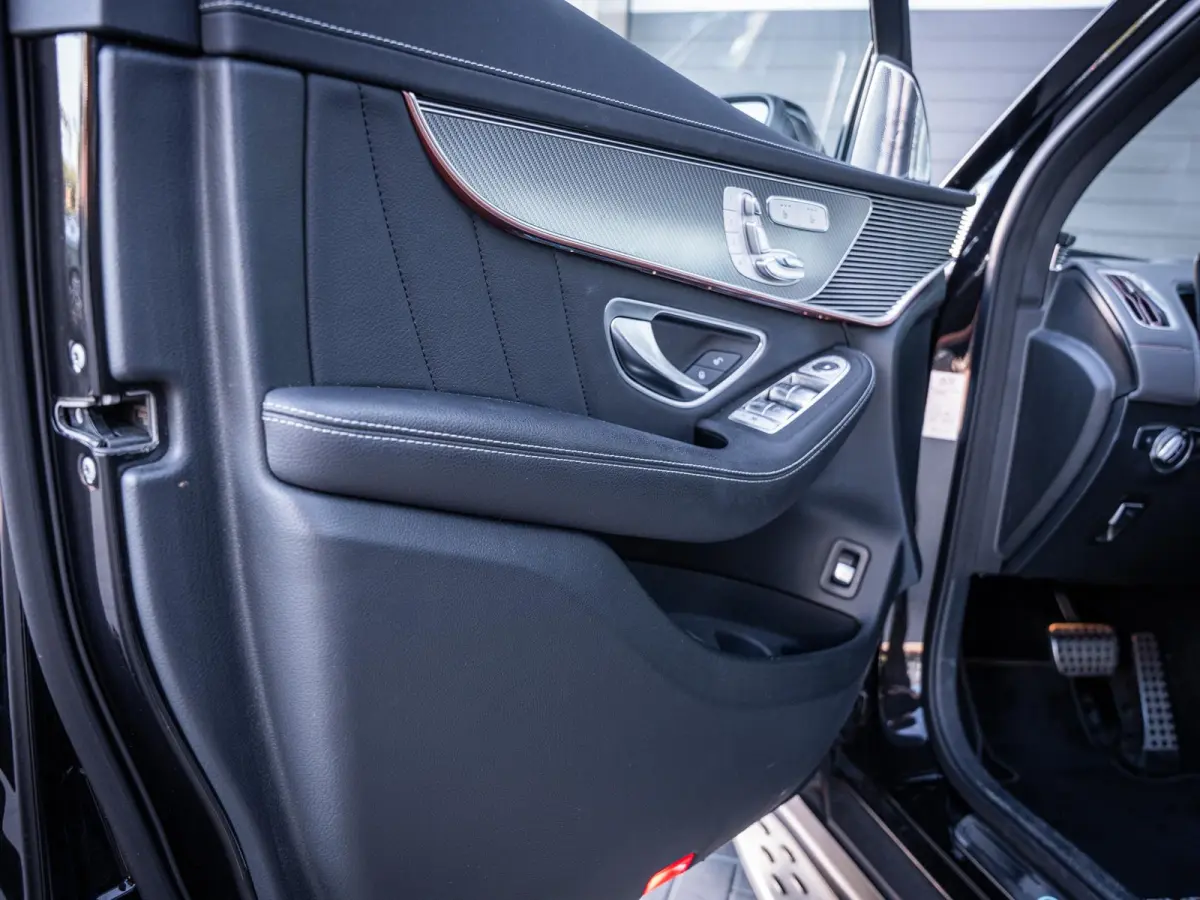 400 4MATIC Premium Plus 80 kWh ///AMG - Burmester l Pano l Laser Shield