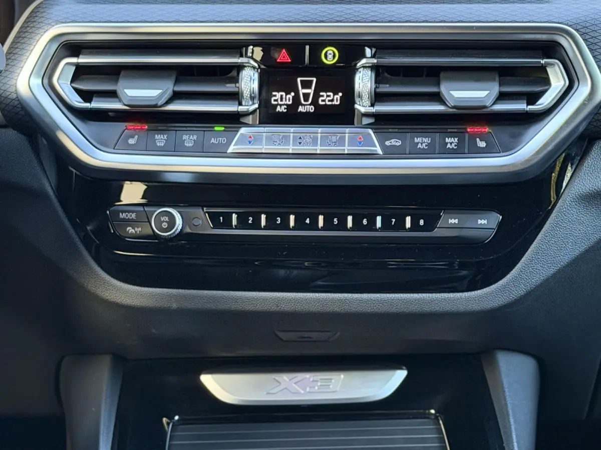 xDrive30e High Ex M-Sport LCI|Leer|Memory|Cam|Uniek: Individual Frozen Deep Grey|