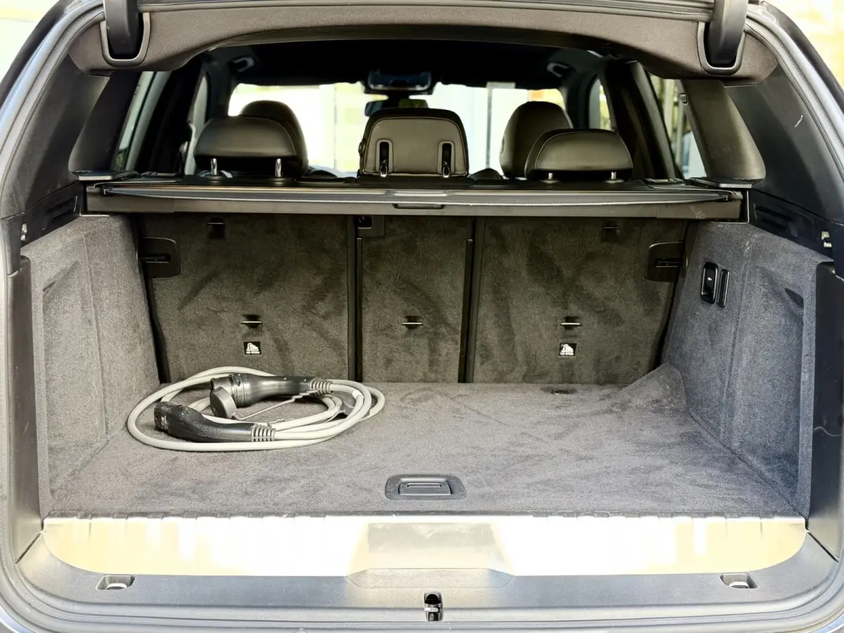 xDrive30e High Ex M-Sport LCI|Leer|Memory|Cam|Uniek: Individual Frozen Deep Grey|