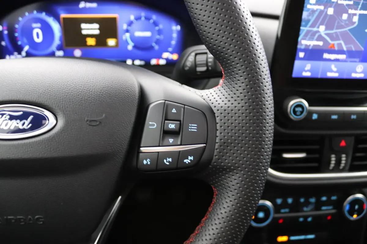 1.0 EcoBoost ST-Line X | Panoramadak | Winterpack | 18 Inch | B&O | Navigatie | CarPlay/Android Auto | LED |