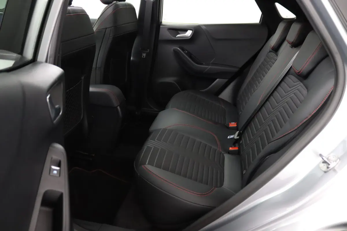 1.0 EcoBoost ST-Line X | Panoramadak | Winterpack | 18 Inch | B&O | Navigatie | CarPlay/Android Auto | LED |