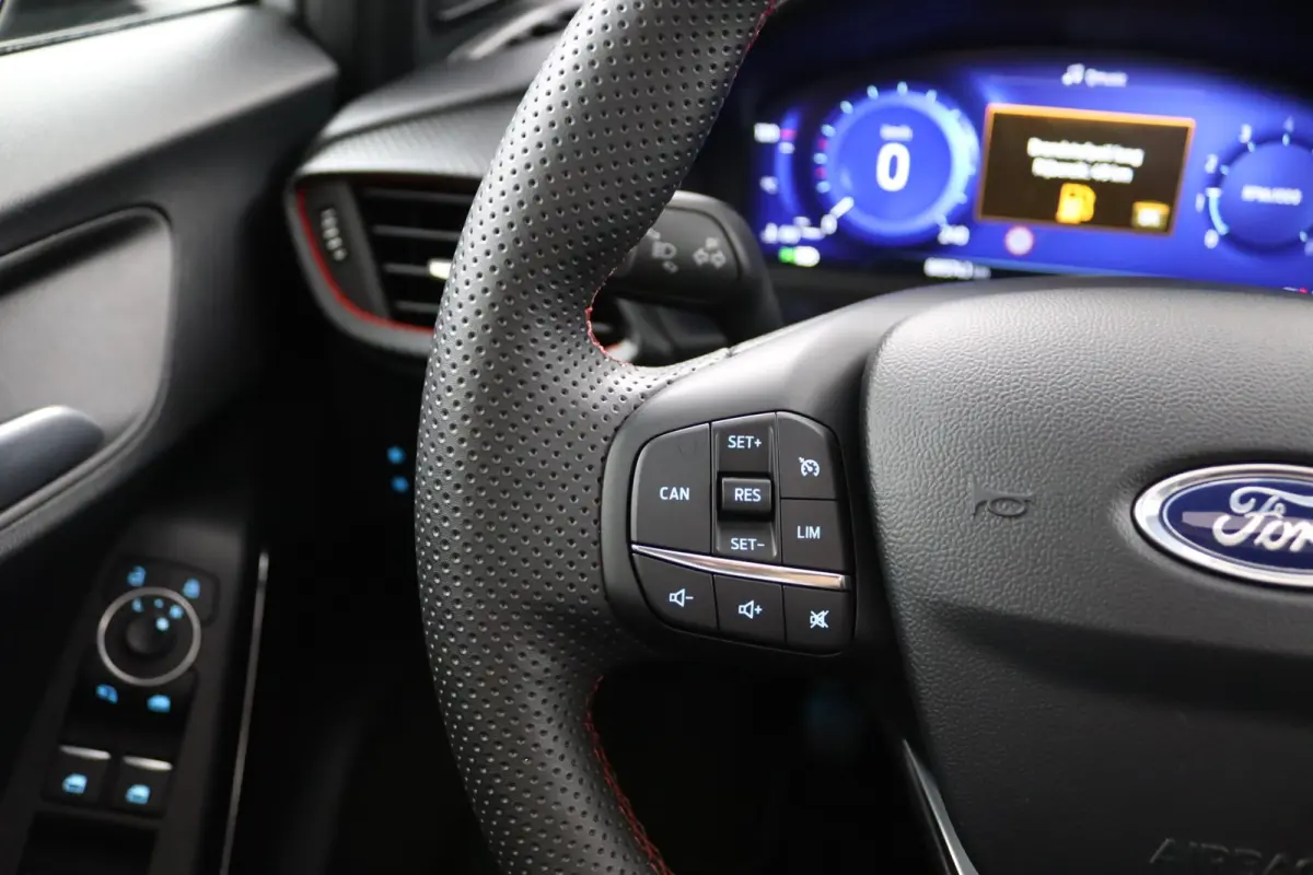 1.0 EcoBoost ST-Line X | Panoramadak | Winterpack | 18 Inch | B&O | Navigatie | CarPlay/Android Auto | LED |