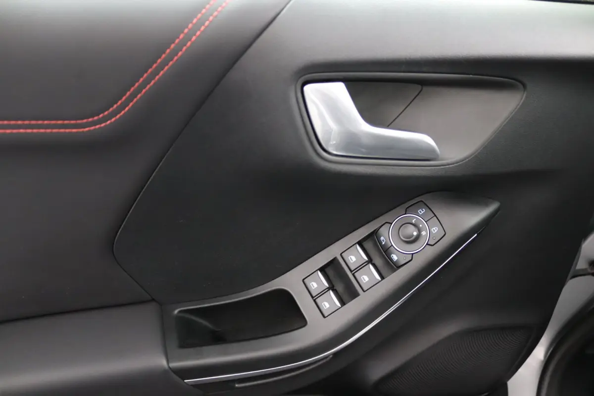 1.0 EcoBoost ST-Line X | Panoramadak | Winterpack | 18 Inch | B&O | Navigatie | CarPlay/Android Auto | LED |