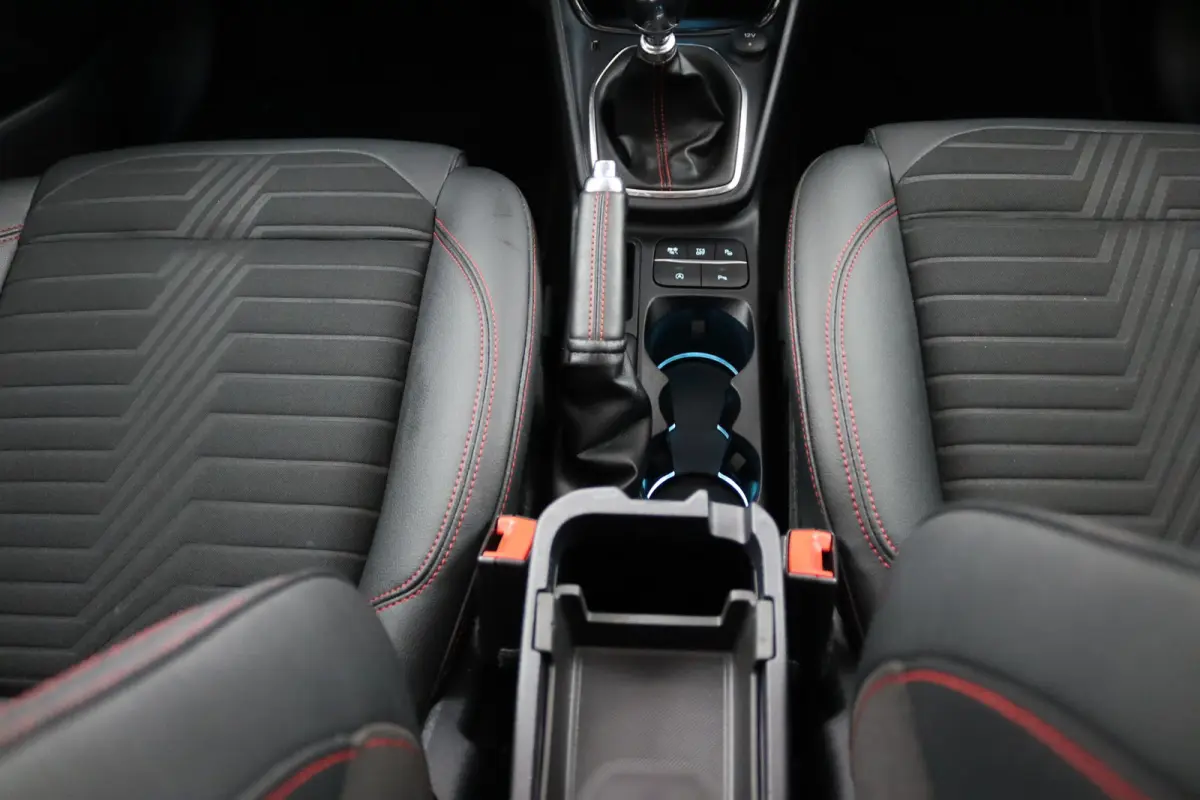 1.0 EcoBoost ST-Line X | Panoramadak | Winterpack | 18 Inch | B&O | Navigatie | CarPlay/Android Auto | LED |