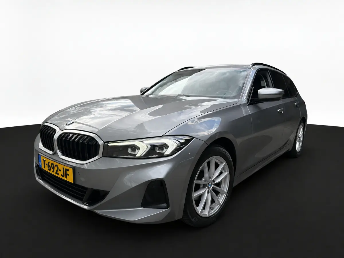 NEW 318IA 2.0 156PK AUT. NAVI/LED/PDC/CARPLAY