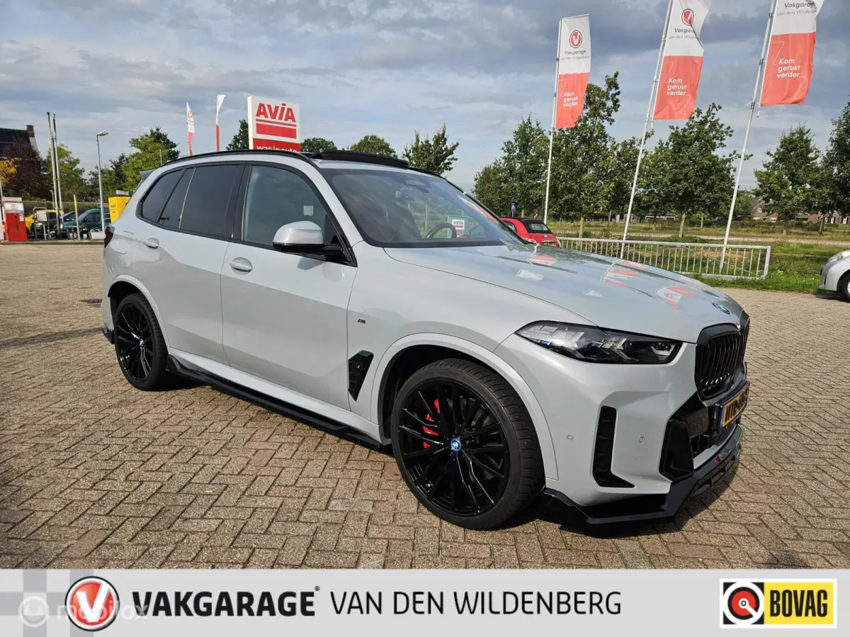 xDrive50e