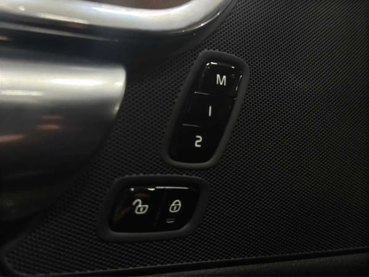 2.0 T8 AWD Inscription | Trekhaak | Memory | Panoramadak | Stuur/stoelverwarming