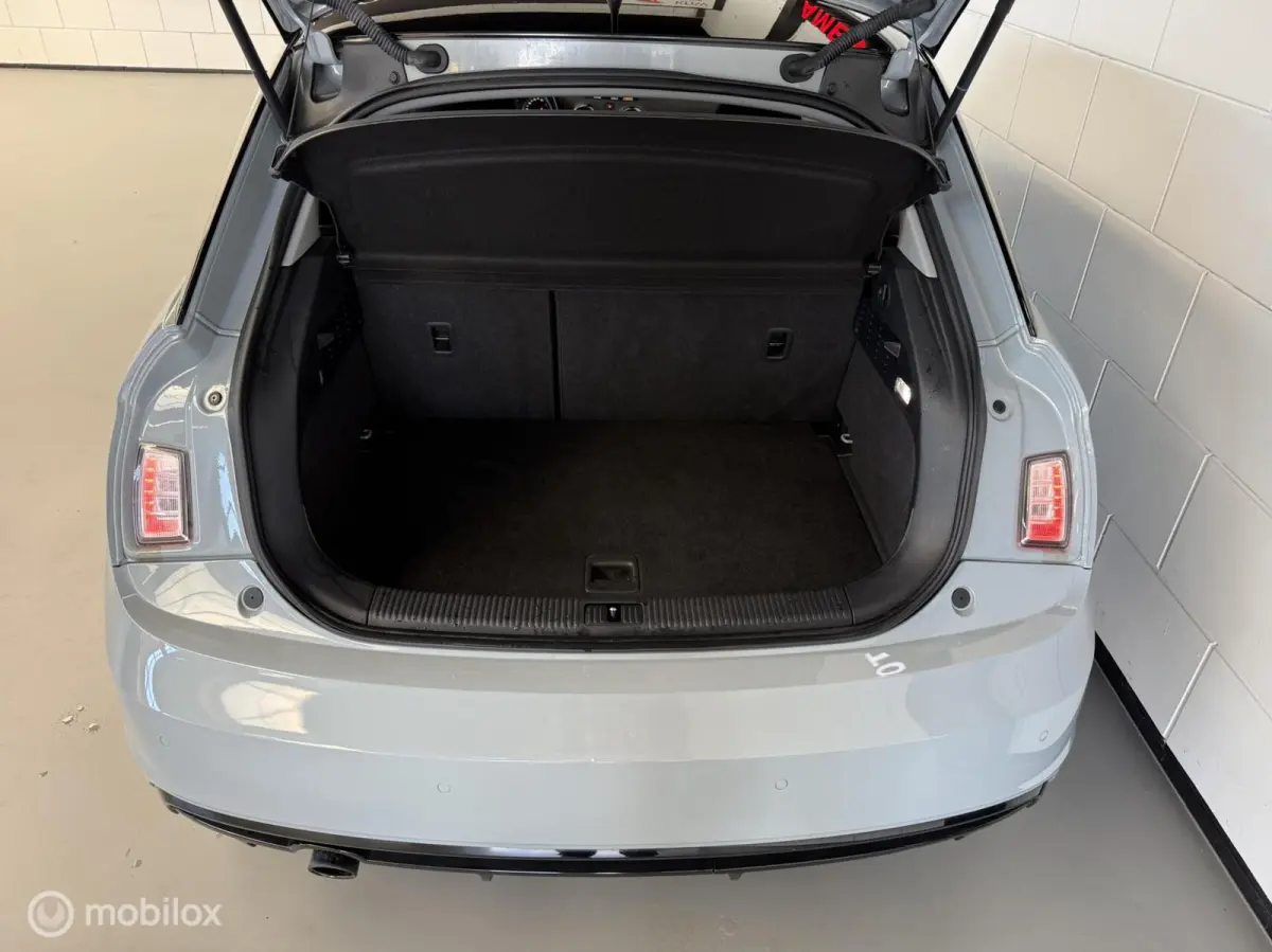 S-Line/Nardo Grey/Uniek/1e eigenaar/LageKM