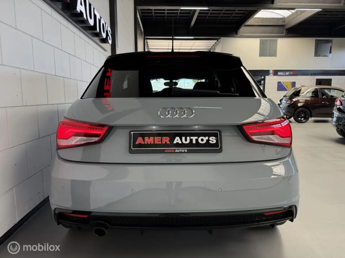 S-Line/Nardo Grey/Uniek/1e eigenaar/LageKM