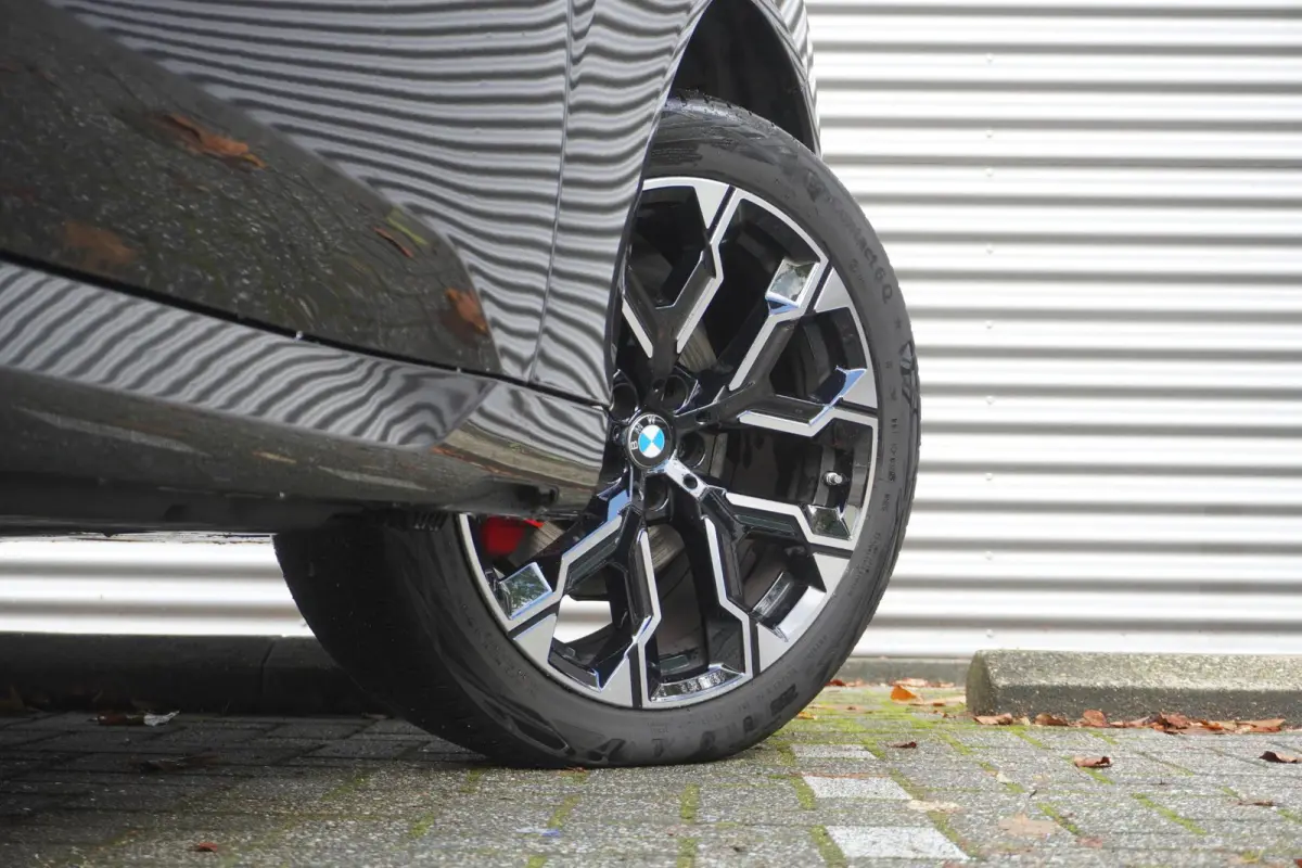 20 xDrive | M Sportpakket Pro | Trekhaak met elektrisch wegklapbare kogel | Glazen panoramadak | Extra getint glas | Driving Assistant Professional