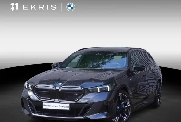 M60 xDrive | SoH 99% | M Sportpakket Pro | Adaptief onderstel professional | 20 inch LM M Aerodynamic | Glazen panoramadak | Extra getint glas | Driving Assistant Professional | Parking Assi