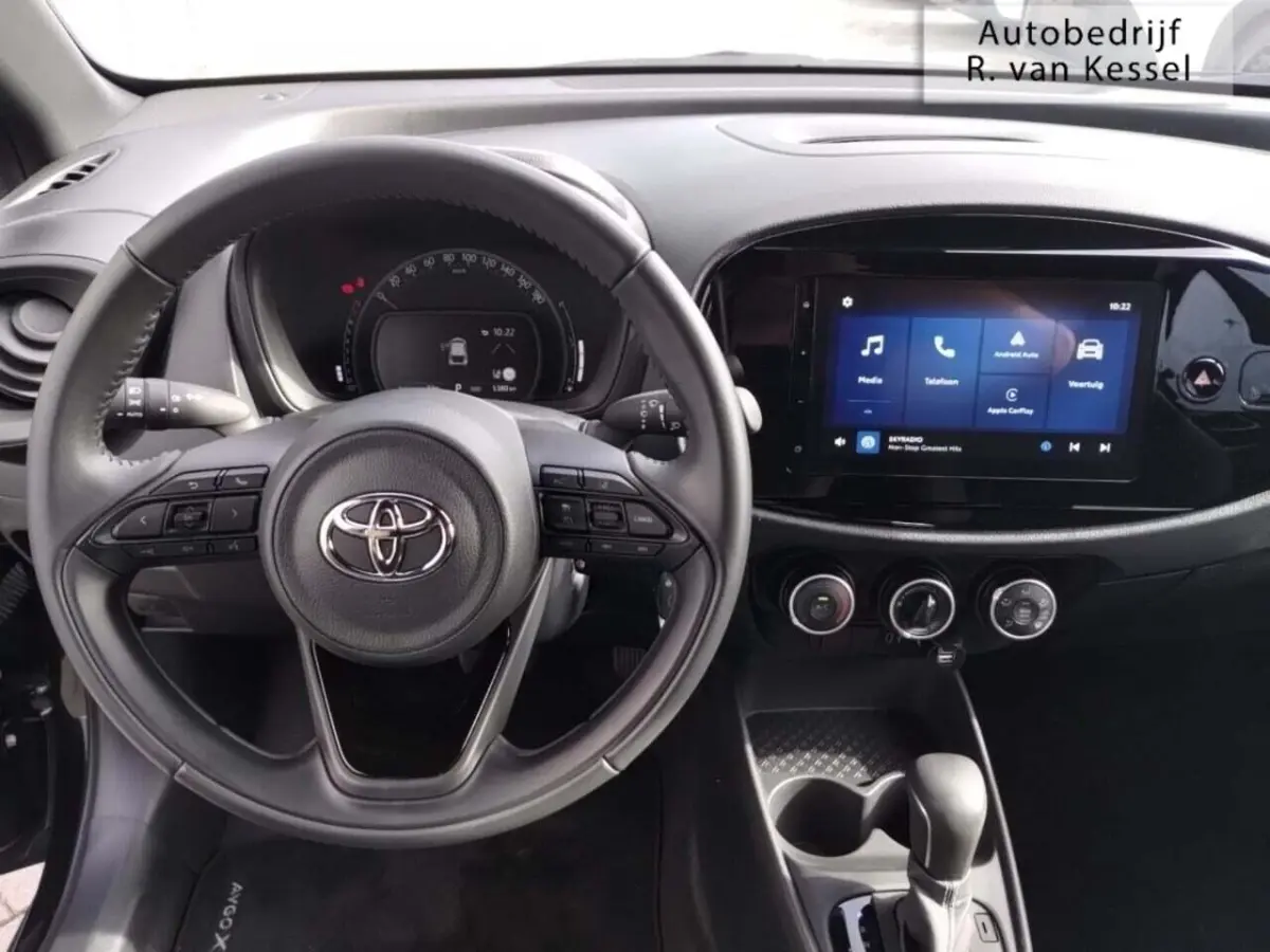 1.0 VVT-i S-CVT Play Automaat I 1e Eig. I Carplay I ACC I NL-auto