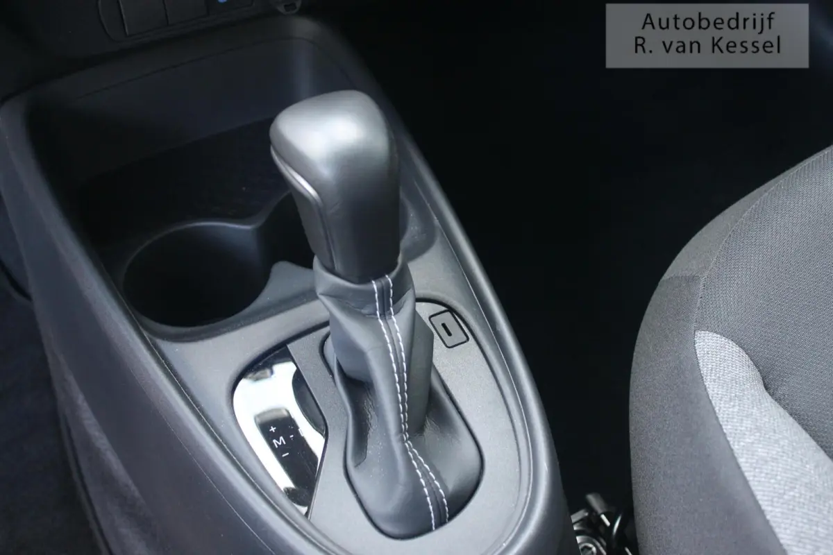 1.0 VVT-i S-CVT Play Automaat I 1e Eig. I Carplay I ACC I NL-auto