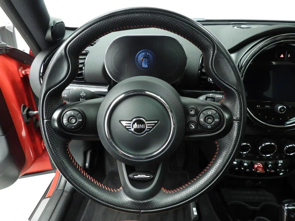1.5 Cooper | LED | Leder | Navigatie | Panoramadak | Sportstoelen | Stoelverwarming | DAB | Harman-kardon sound | Alu 18 inch