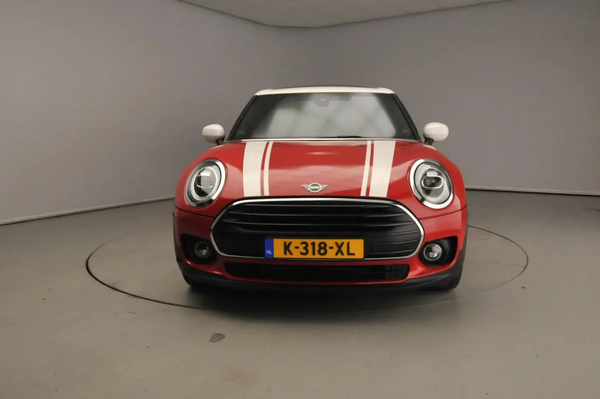 1.5 Cooper | LED | Leder | Navigatie | Panoramadak | Sportstoelen | Stoelverwarming | DAB | Harman-kardon sound | Alu 18 inch
