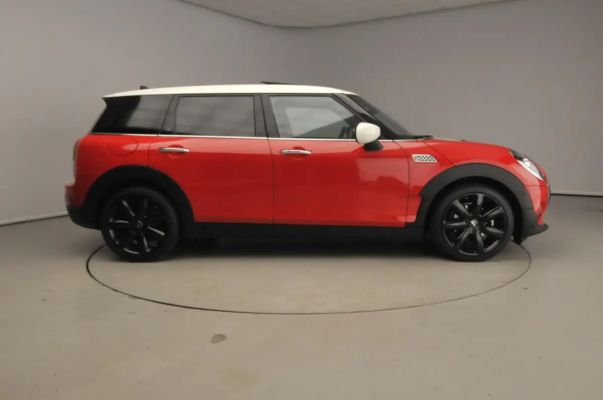 1.5 Cooper | LED | Leder | Navigatie | Panoramadak | Sportstoelen | Stoelverwarming | DAB | Harman-kardon sound | Alu 18 inch