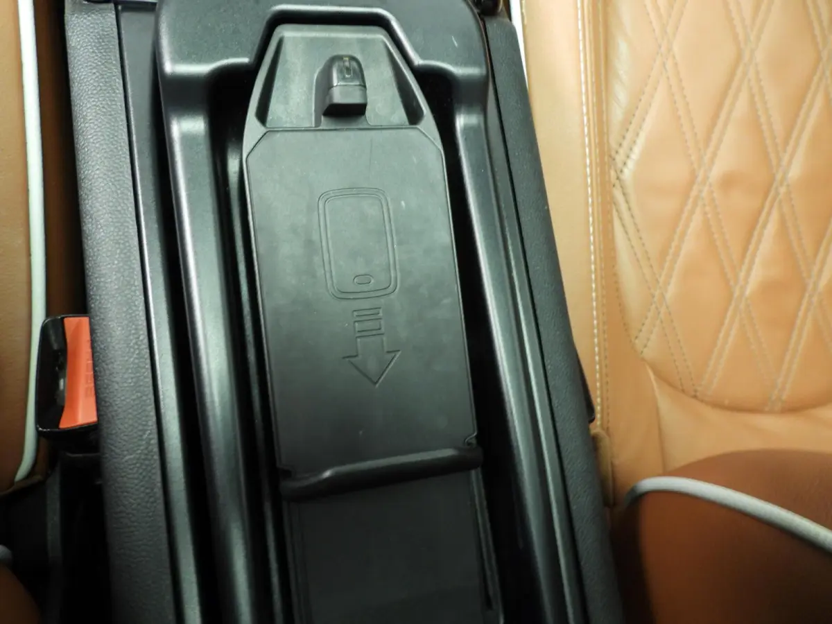 1.5 Cooper | LED | Leder | Navigatie | Panoramadak | Sportstoelen | Stoelverwarming | DAB | Harman-kardon sound | Alu 18 inch