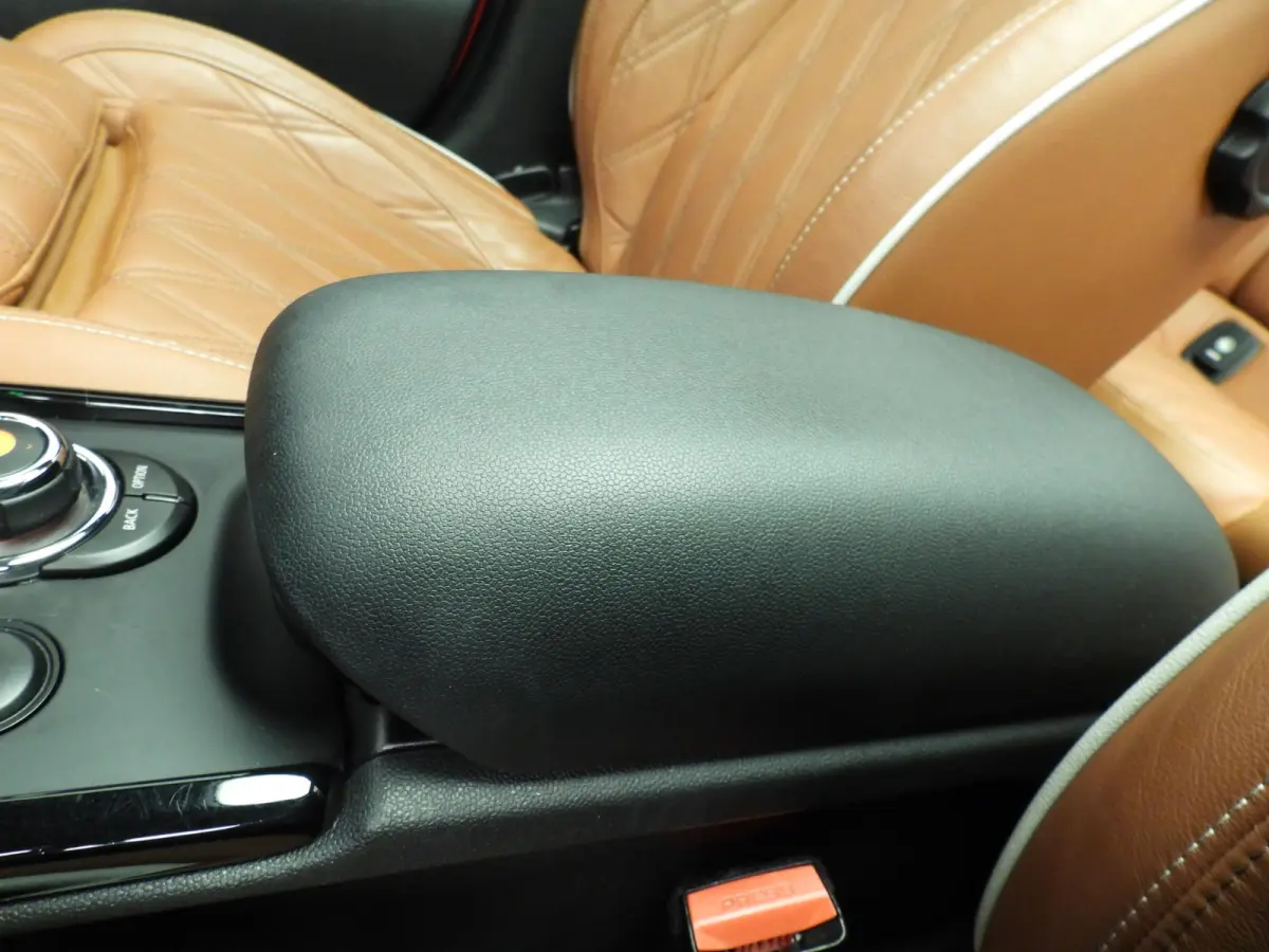 1.5 Cooper | LED | Leder | Navigatie | Panoramadak | Sportstoelen | Stoelverwarming | DAB | Harman-kardon sound | Alu 18 inch