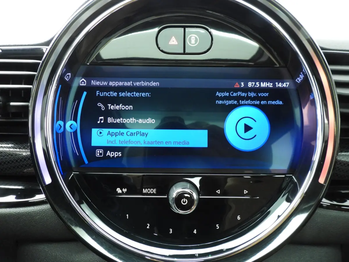 1.5 Cooper | LED | Leder | Navigatie | Panoramadak | Sportstoelen | Stoelverwarming | DAB | Harman-kardon sound | Alu 18 inch