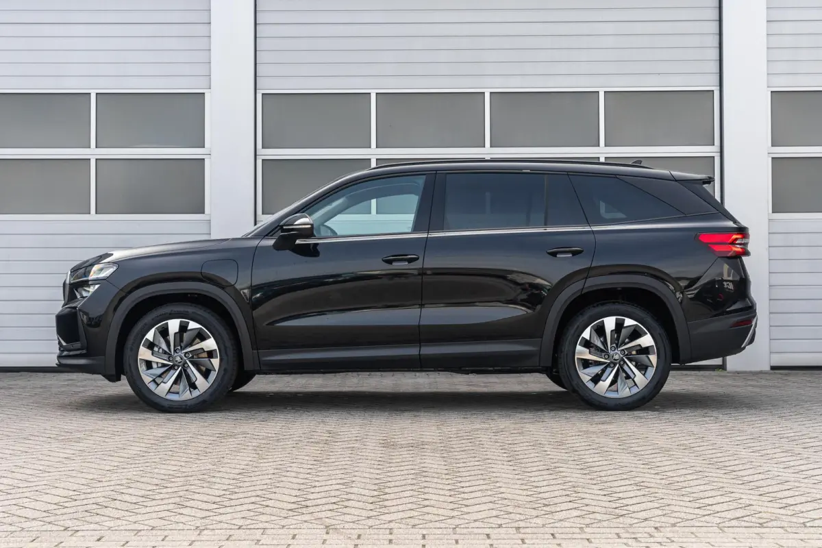 1.5 TSI PHEV DSG Business Edition Plus | LMV 19'' | Panoramadak | Trekhaak Uitklapbaar