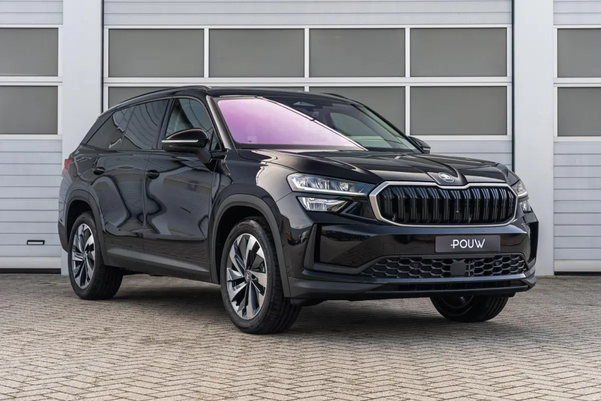 1.5 TSI PHEV DSG Business Edition Plus | LMV 19'' | Panoramadak | Trekhaak Uitklapbaar