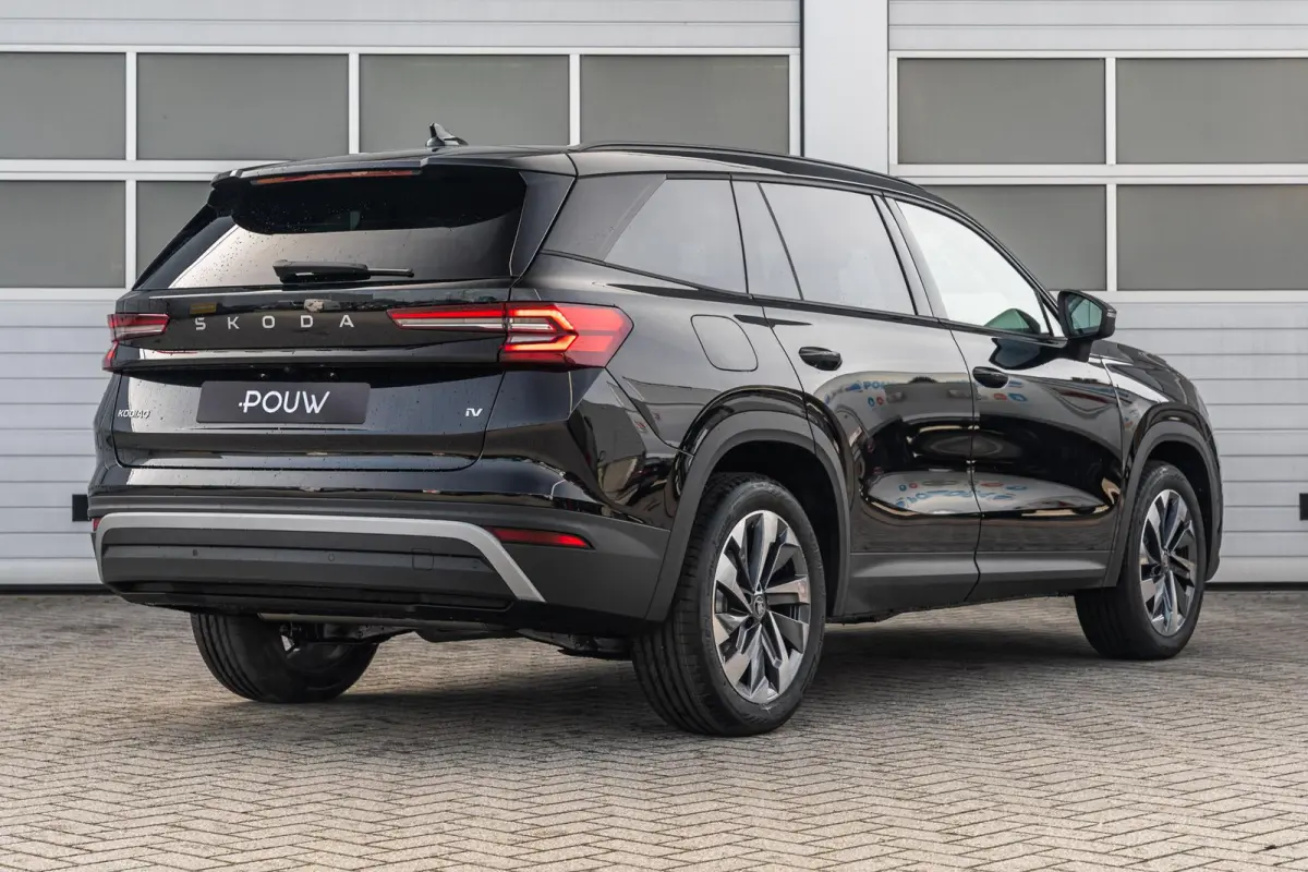 1.5 TSI PHEV DSG Business Edition Plus | LMV 19'' | Panoramadak | Trekhaak Uitklapbaar