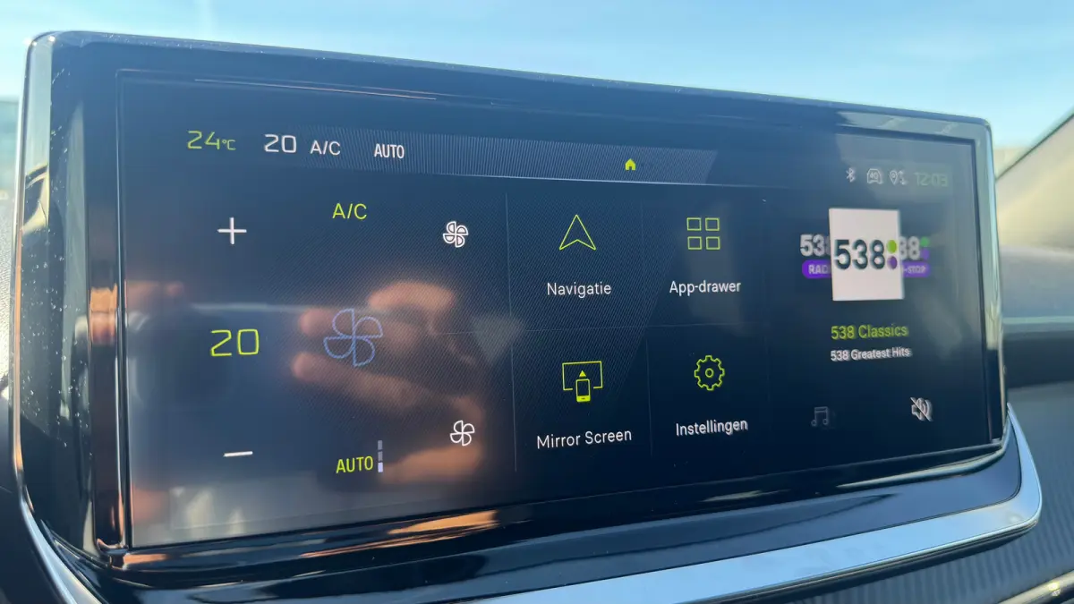 1.2 HYBRID 145PK GT PACK AUTOMAAT / NAVI / LEDER / CLIMA / LED / PDC / 18" LMV / APPLE CARPLAY / KEYLESS / 360° CAMERA / 8 JAAR GARANTIE / ADAPT. CRUISECONTROL / ORG. NL. / 1E EIGENAAR / NI