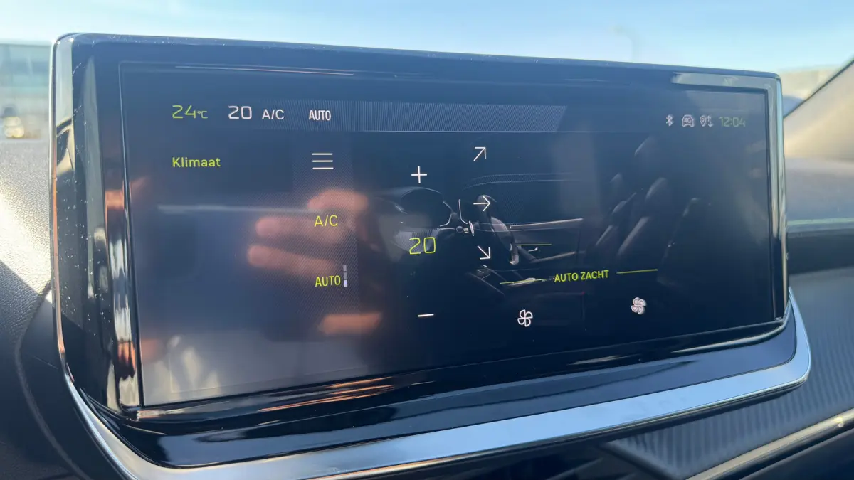 1.2 HYBRID 145PK GT PACK AUTOMAAT / NAVI / LEDER / CLIMA / LED / PDC / 18" LMV / APPLE CARPLAY / KEYLESS / 360° CAMERA / 8 JAAR GARANTIE / ADAPT. CRUISECONTROL / ORG. NL. / 1E EIGENAAR / NI