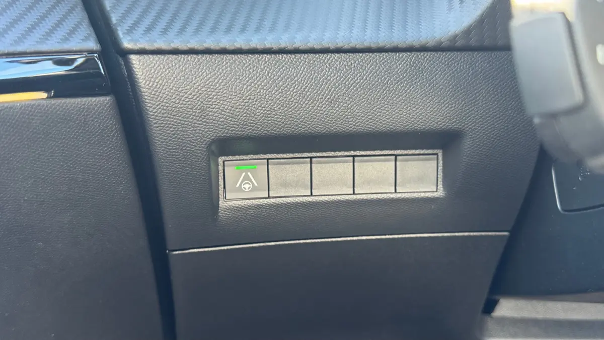 1.2 HYBRID 145PK GT PACK AUTOMAAT / NAVI / LEDER / CLIMA / LED / PDC / 18" LMV / APPLE CARPLAY / KEYLESS / 360° CAMERA / 8 JAAR GARANTIE / ADAPT. CRUISECONTROL / ORG. NL. / 1E EIGENAAR / NI