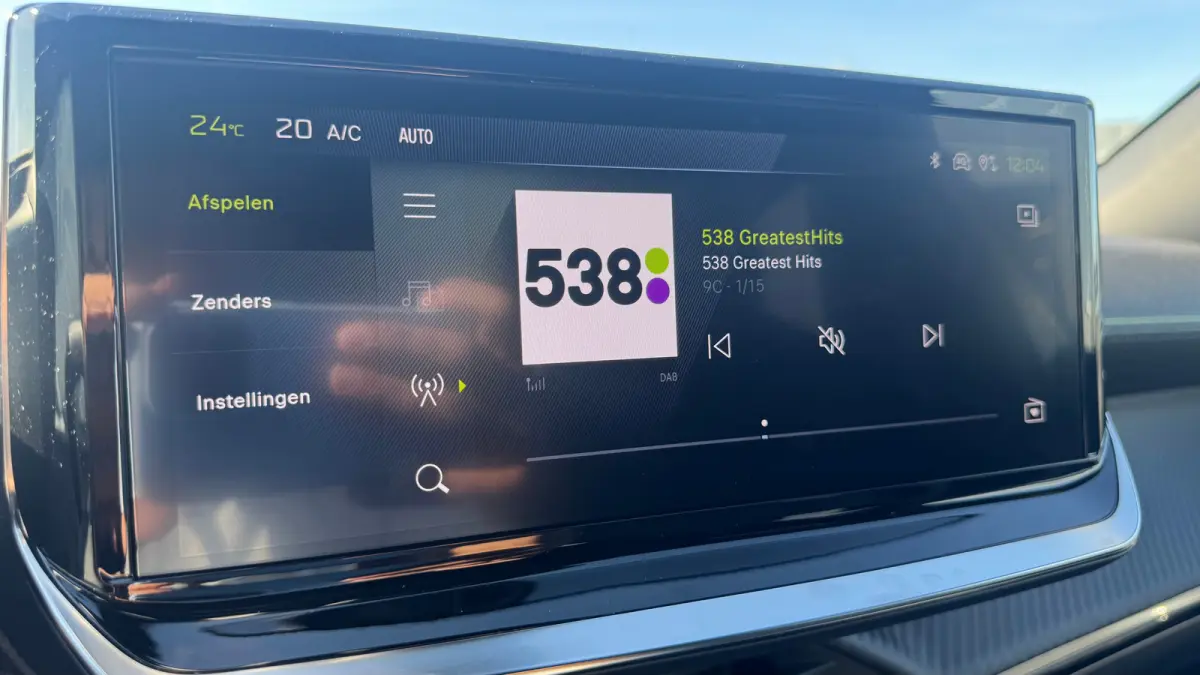 1.2 HYBRID 145PK GT PACK AUTOMAAT / NAVI / LEDER / CLIMA / LED / PDC / 18" LMV / APPLE CARPLAY / KEYLESS / 360° CAMERA / 8 JAAR GARANTIE / ADAPT. CRUISECONTROL / ORG. NL. / 1E EIGENAAR / NI