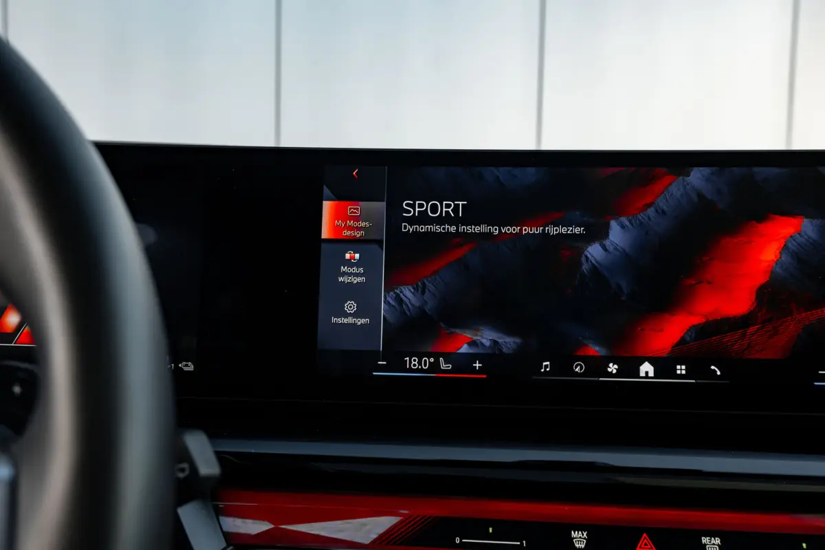 530e M Sport Edition l Harman Kardon l Adaptive LED l Stoelverkoeling l Elektr. Incl Memory l Grill Verlichting l 360gr Camera l Pano Dak l