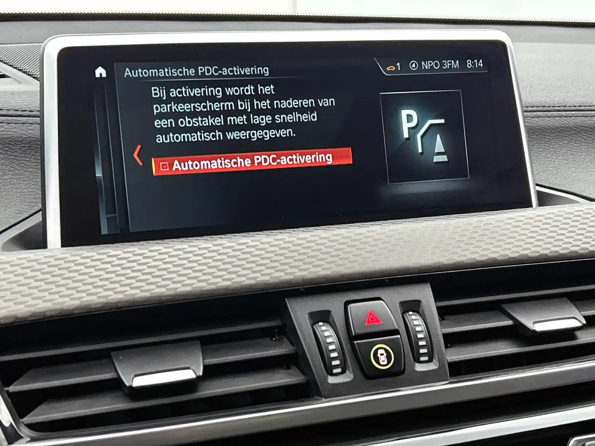 sDrive20i High Executive Edition | AUTOMAAT | M-PAKKET | PANORAMADAK | PARKEERSENSOREN | LEDER | STOELVERWARMING | CLIMATE CONTROL | CRUISE CONTROL |