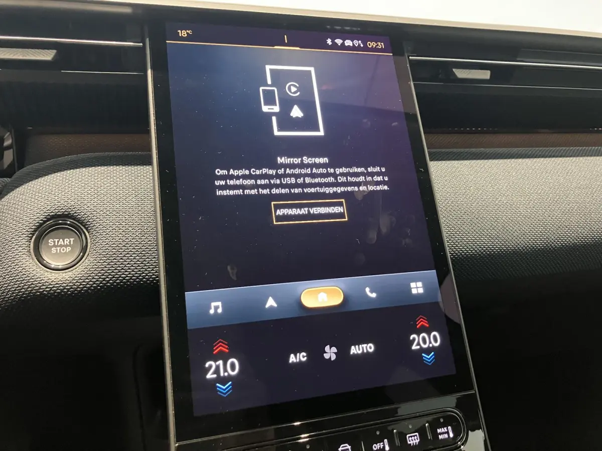 1.2 Hybrid 145 Plus l Elek. Kofferklep l Apple carplay & Android auto l Climate Control l Camera l Navi l
