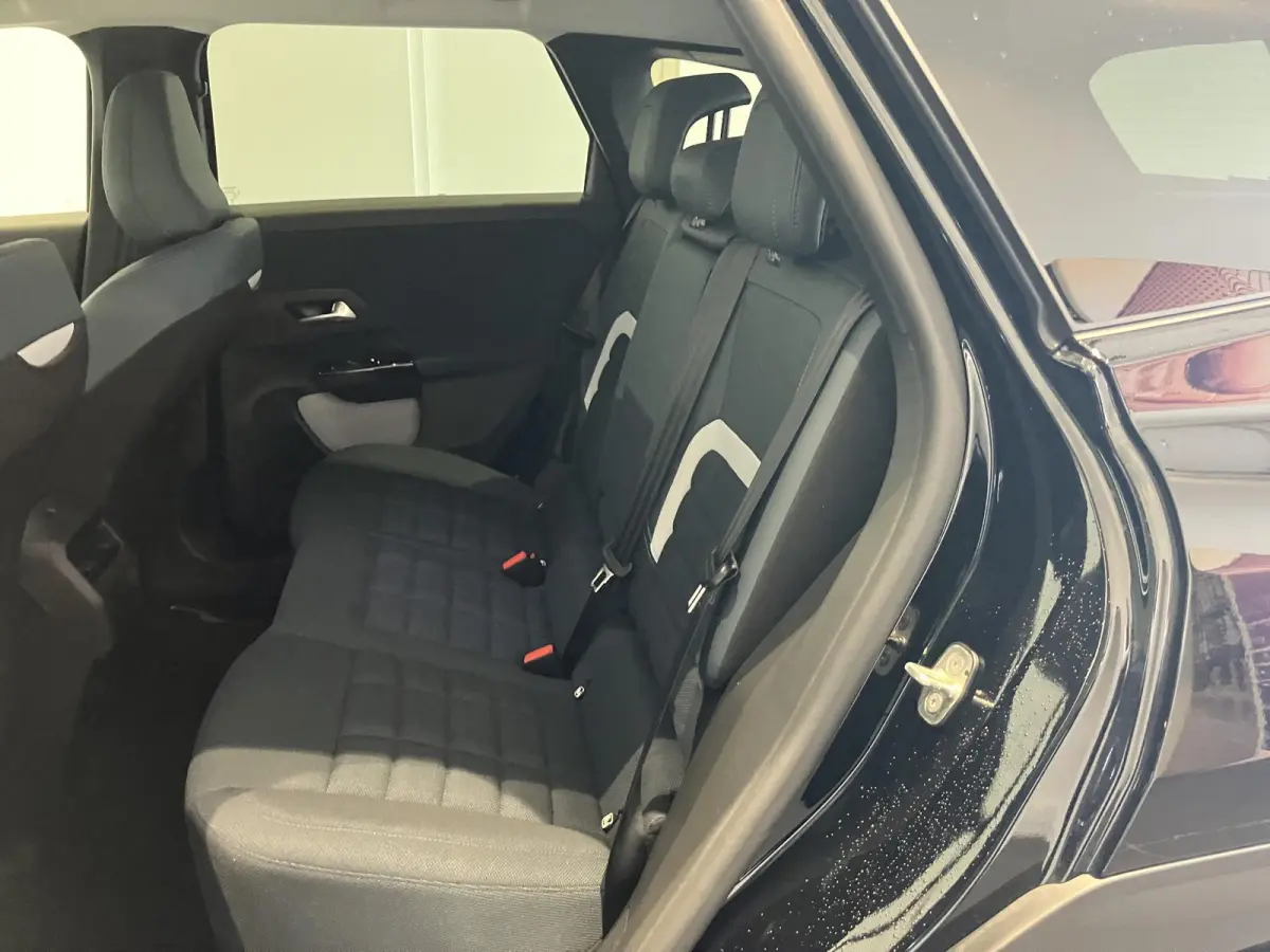 1.2 Hybrid 145 Plus l Elek. Kofferklep l Apple carplay & Android auto l Climate Control l Camera l Navi l
